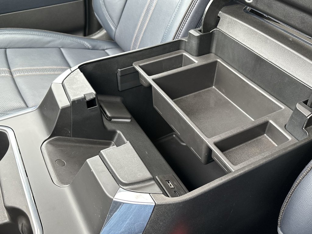 2024 Chevrolet SILVERADO 2500HD High Cuuntry | Leather | Roof | Nav | Cam in Saint John, New Brunswick - 24 - w1024h768px
