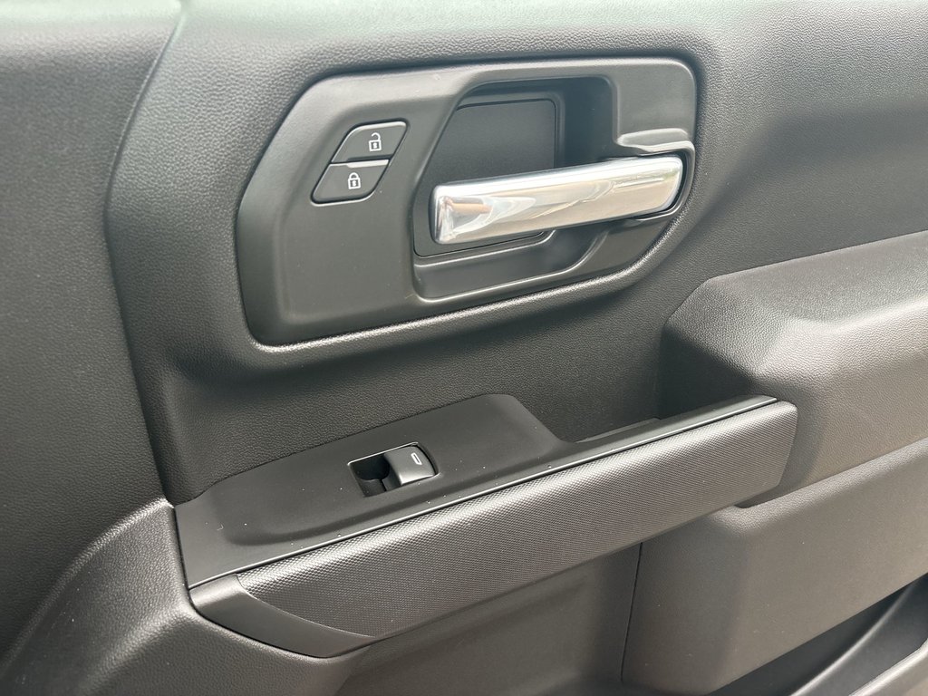 2024 Chevrolet Silverado 3500 W/T | USB | Cruise | Upfitter Switches in Saint John, New Brunswick - 30 - w1024h768px