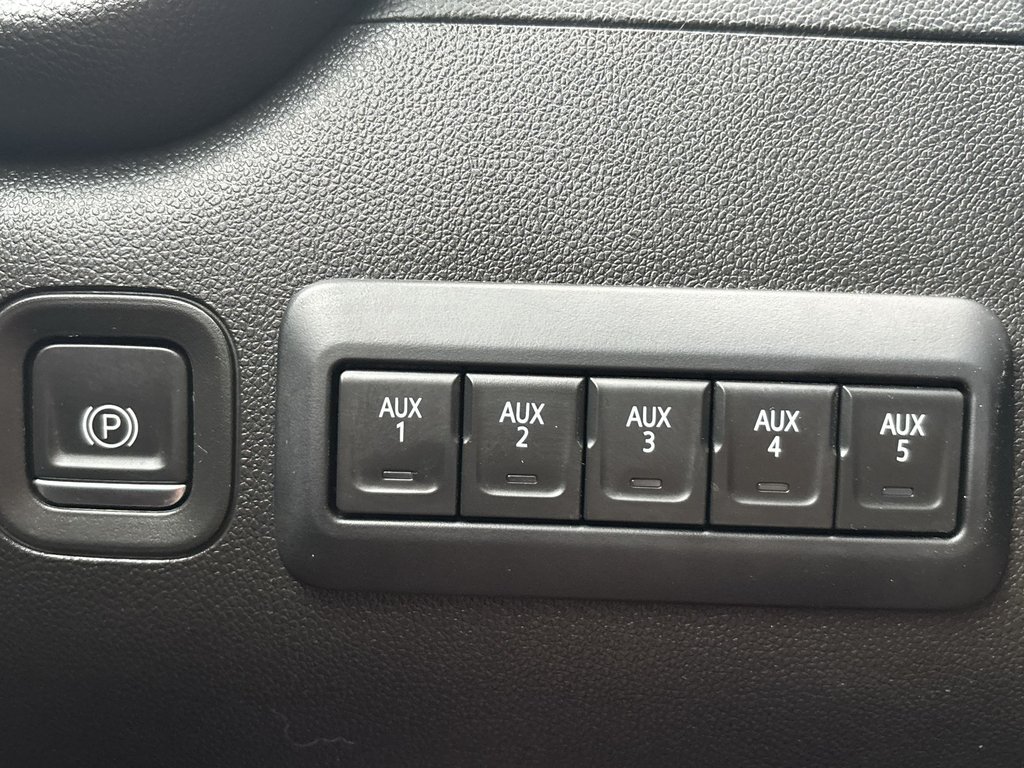 2024 Chevrolet Silverado 3500 W/T | USB | Cruise | Upfitter Switches in Saint John, New Brunswick - 25 - w1024h768px