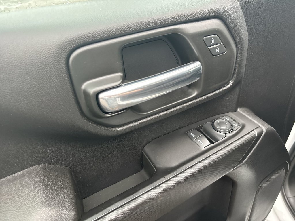 2024 Chevrolet Silverado 3500 W/T | USB | Cruise | Upfitter Switches in Saint John, New Brunswick - 13 - w1024h768px