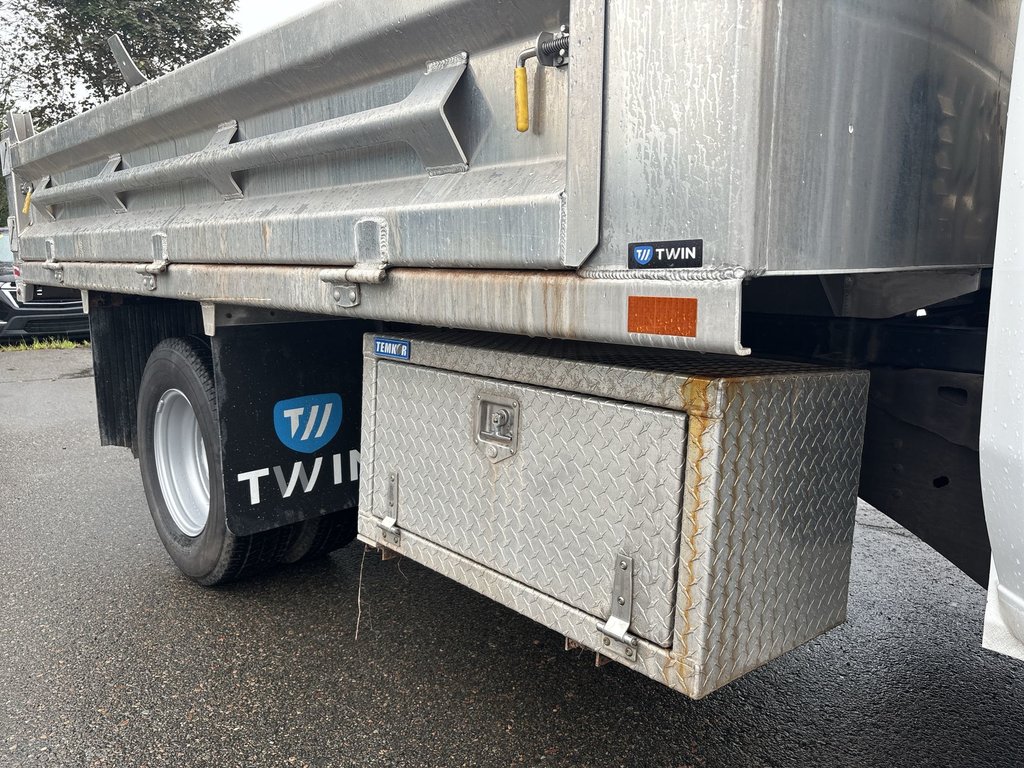 2024 Chevrolet Silverado 3500 W/T | USB | Cruise | Upfitter Switches in Saint John, New Brunswick - 32 - w1024h768px