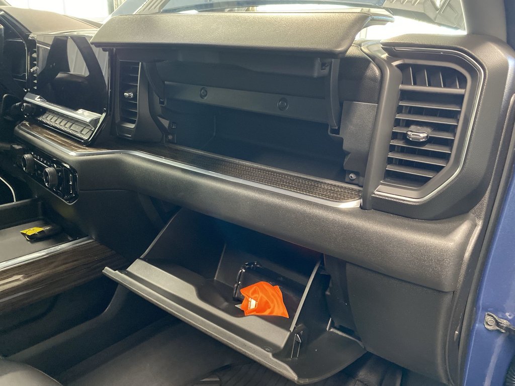 2024 Chevrolet SILVERADO 3500HD LT | Htd Wheel | Htd Seats | Diesel in Saint John, New Brunswick - 33 - w1024h768px