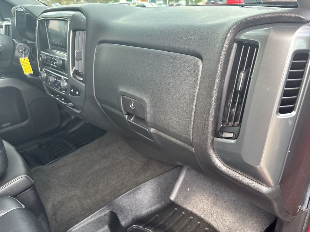 2018 Chevrolet SILVERADO LT True North | Leather | HtdSeats | Cam | USB in Saint John, New Brunswick - 35 - w1024h768px