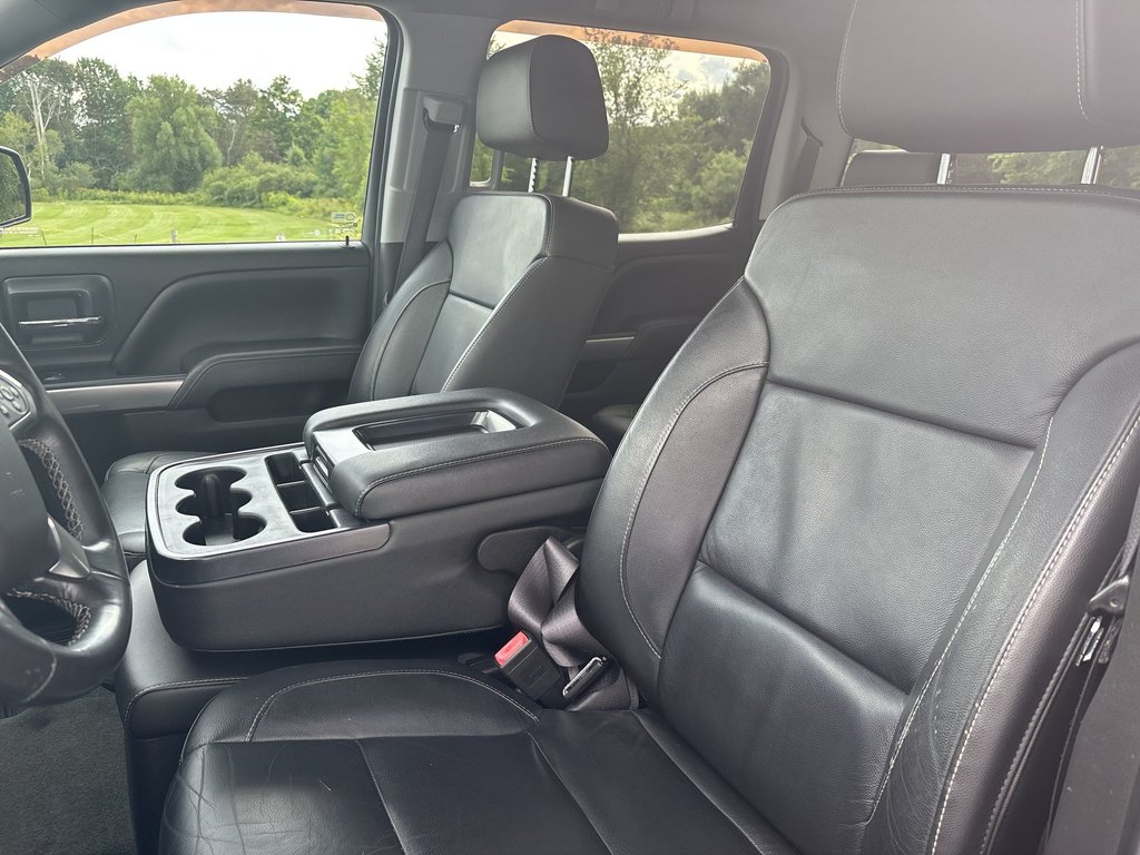 2018 Chevrolet SILVERADO LT True North | Leather | HtdSeats | Cam | USB in Saint John, New Brunswick - 11 - w1024h768px