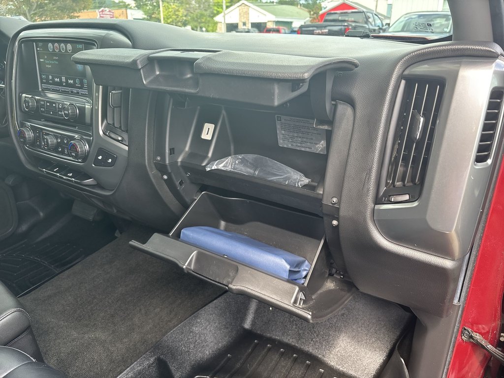 2018 Chevrolet SILVERADO LT True North | Leather | HtdSeats | Cam | USB in Saint John, New Brunswick - 34 - w1024h768px