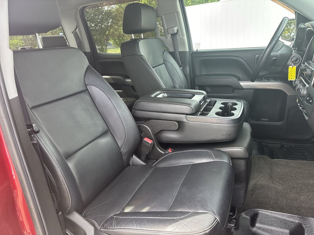 2018 Chevrolet SILVERADO LT True North | Leather | HtdSeats | Cam | USB in Saint John, New Brunswick - 33 - w1024h768px