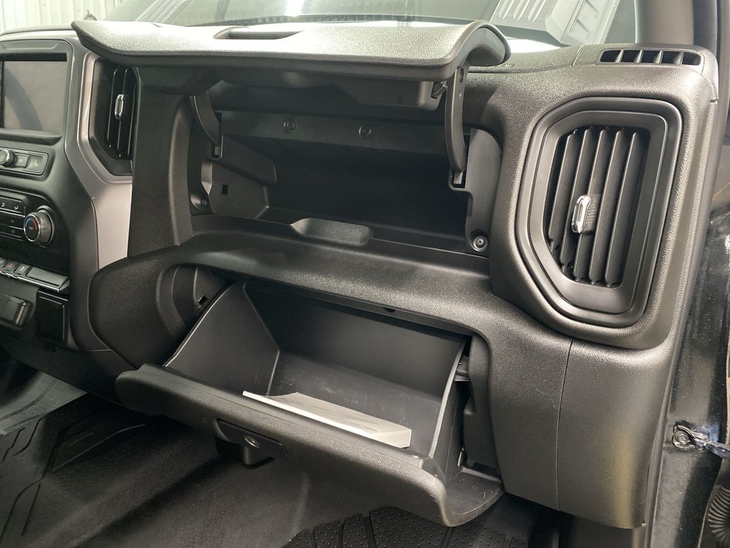 2020 Chevrolet SILVERADO in Antigonish, Nova Scotia - 34 - w1024h768px