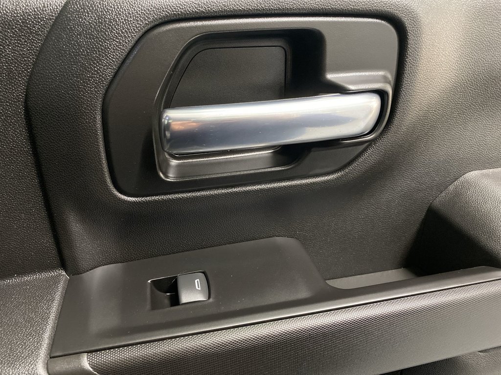 2020 Chevrolet SILVERADO in Antigonish, Nova Scotia - 32 - w1024h768px