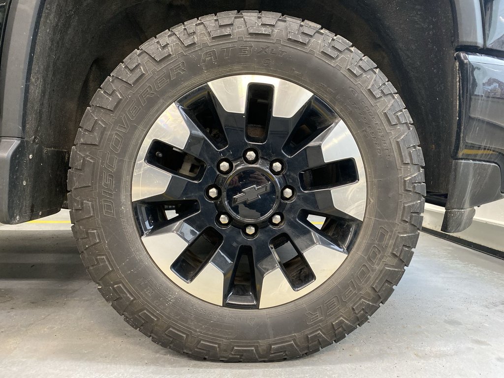 2020 Chevrolet SILVERADO in Antigonish, Nova Scotia - 10 - w1024h768px