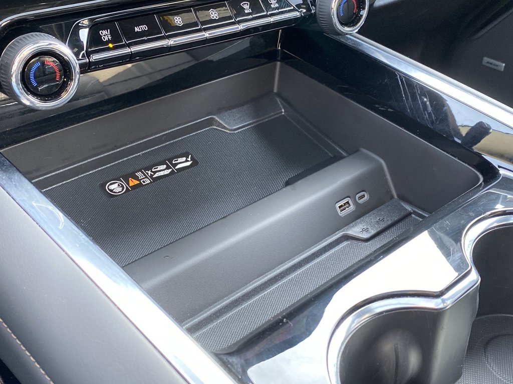 2025 Chevrolet Suburban High Country | Leather | Sunroof | Ventilated Seat in Saint John, New Brunswick - 24 - w1024h768px