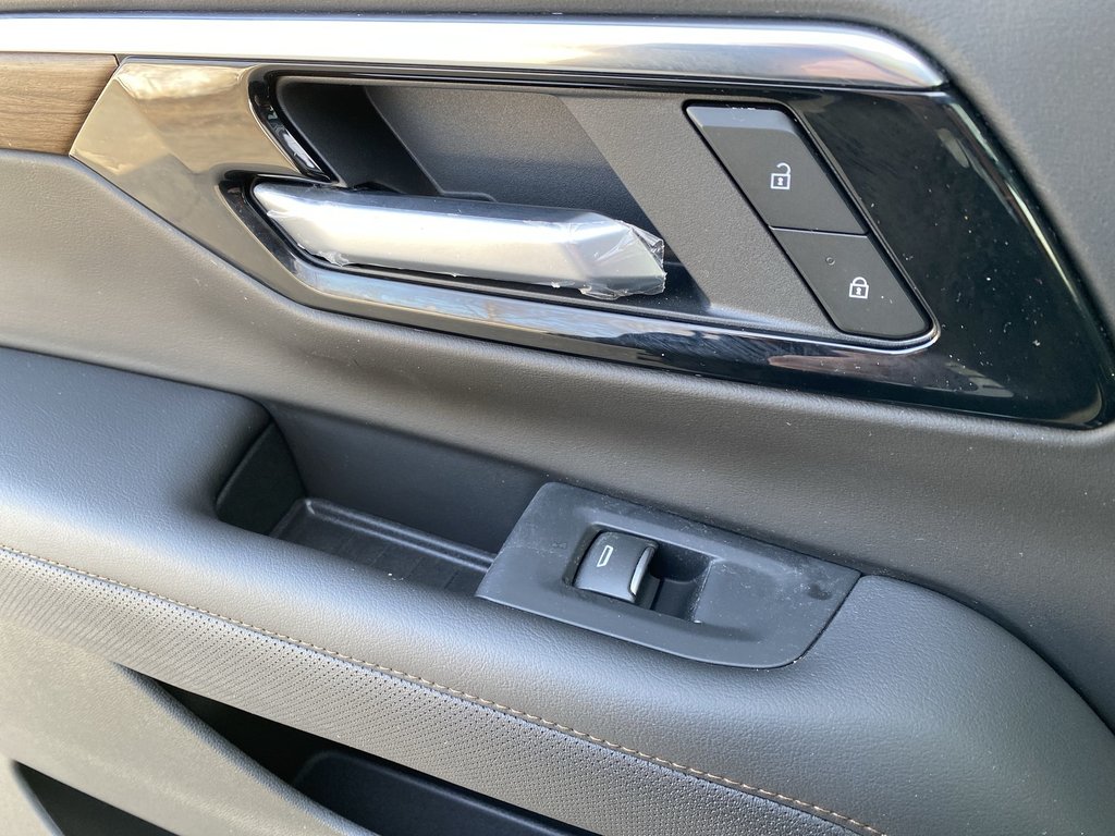 2025 Chevrolet Suburban High Country | Leather | Sunroof | Ventilated Seat in Saint John, New Brunswick - 28 - w1024h768px