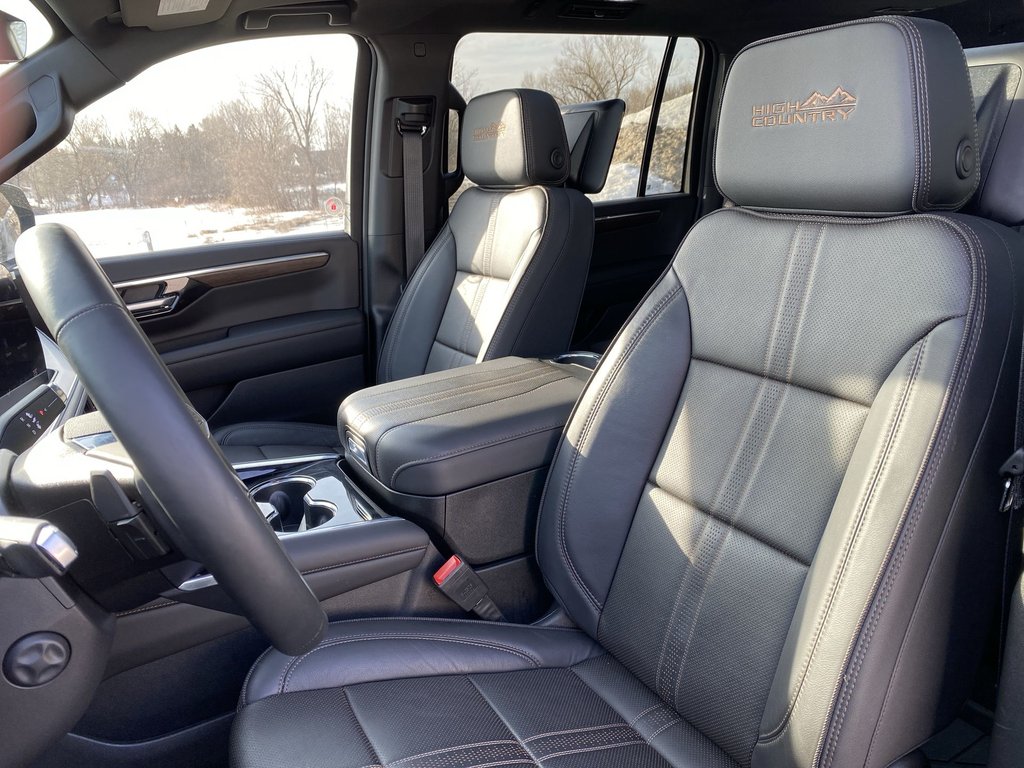 2025 Chevrolet Suburban High Country | Leather | Sunroof | Ventilated Seat in Saint John, New Brunswick - 11 - w1024h768px
