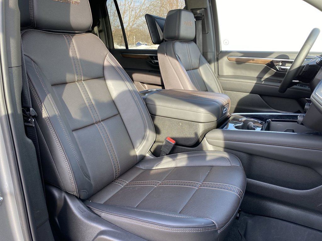 2025 Chevrolet Suburban High Country | Leather | Sunroof | Ventilated Seat in Saint John, New Brunswick - 32 - w1024h768px