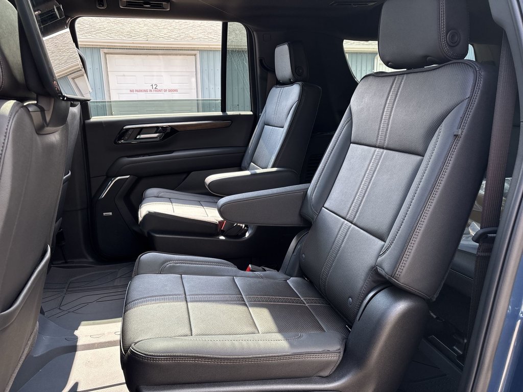 2026 Chevrolet Suburban in Antigonish, Nova Scotia - 5 - w1024h768px