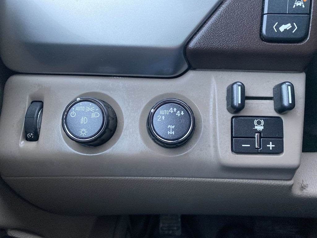 2020 Chevrolet TAHOE Premier | Cam | Sunroof | HtdWheel | Bluetooth in Saint John, New Brunswick - 19 - w1024h768px