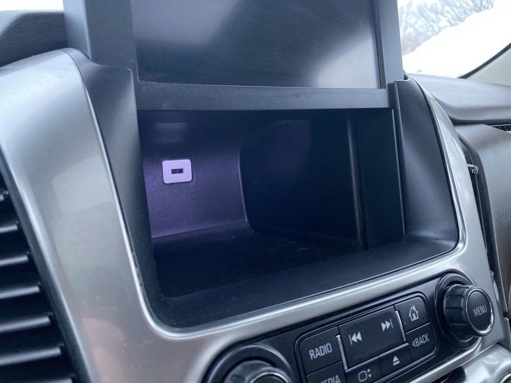 2020 Chevrolet TAHOE Premier | Cam | Sunroof | HtdWheel | Bluetooth in Saint John, New Brunswick - 24 - w1024h768px