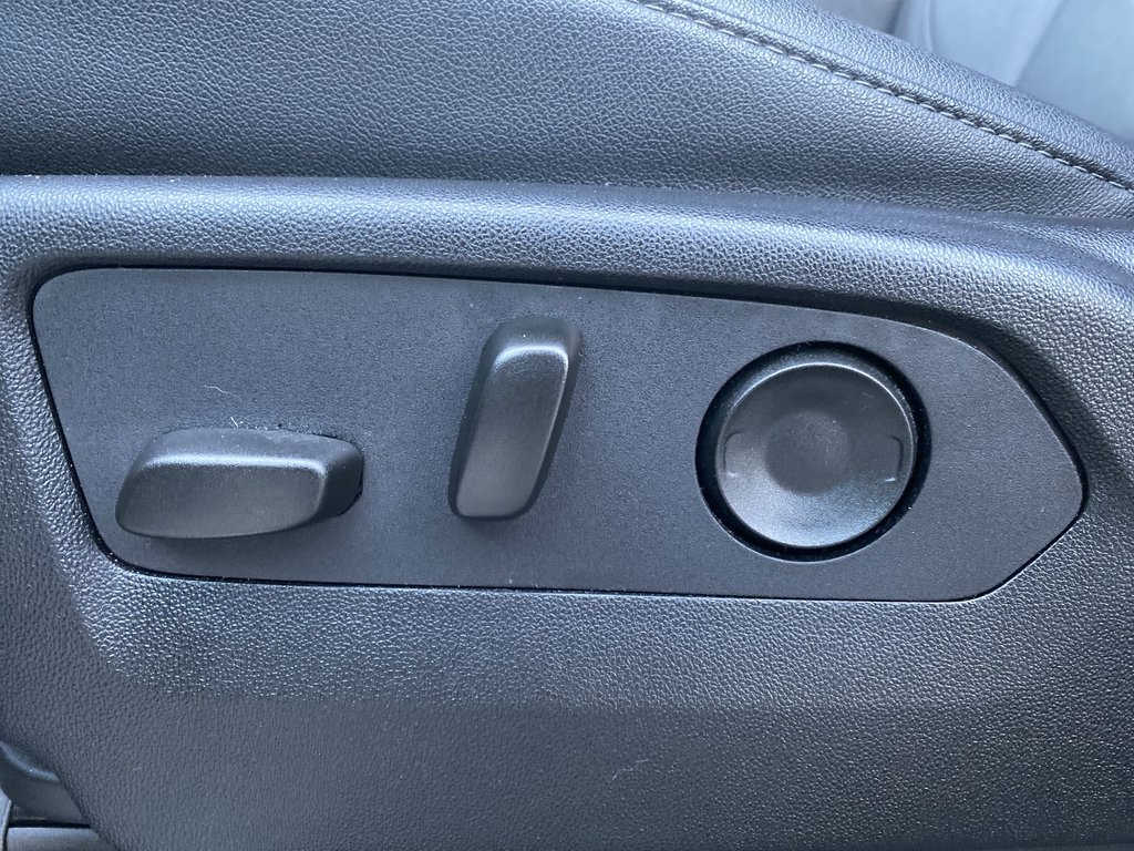 2023 Chevrolet TAHOE in Antigonish, Nova Scotia - 12 - w1024h768px