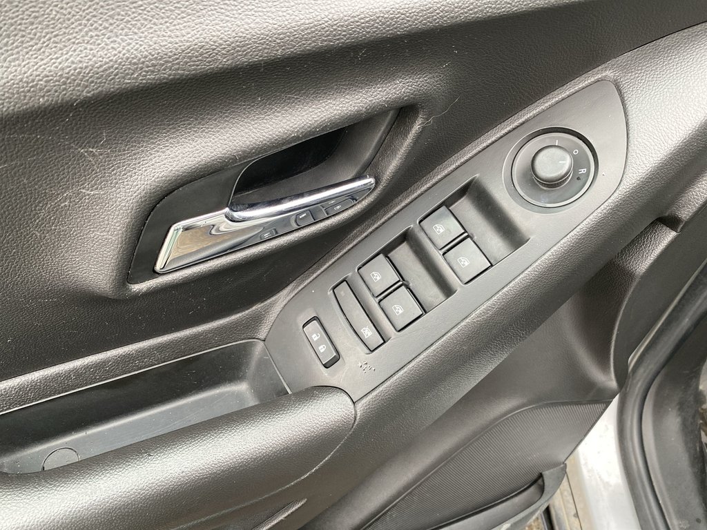 Chevrolet TRAX LT | Cam | USB | HtdMirrors | Cruise 2020 à Saint John, Nouveau-Brunswick - 13 - w1024h768px