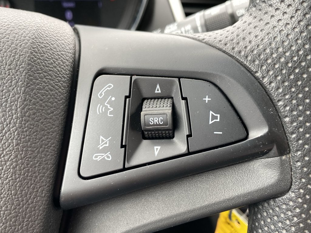 2020 Chevrolet TRAX LT | Cam | USB | Bluetooth | Cruise in Saint John, New Brunswick - 18 - w1024h768px