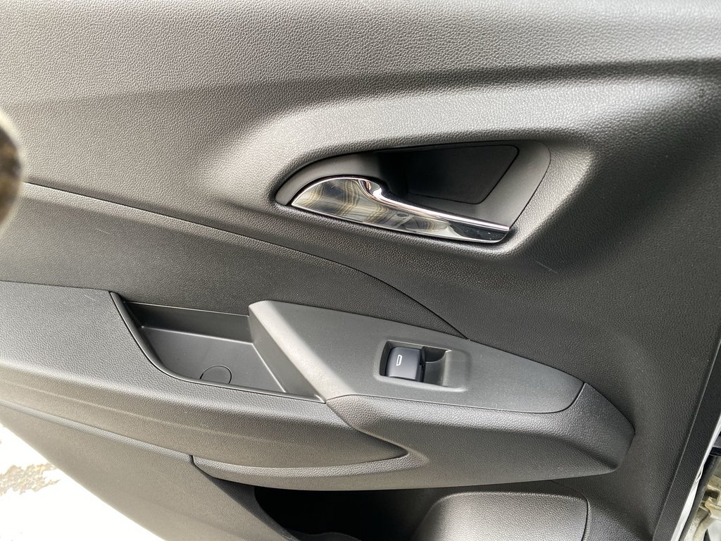 Chevrolet TRAX LT | Htd Wheel | Htd Seats | Cruise 2025 à Saint John, Nouveau-Brunswick - 28 - w1024h768px