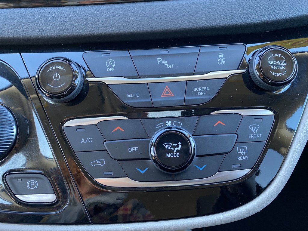 2024 Chrysler GRAND CARAVAN SXT | 7-Pass | Cam | HtdWheel | Warranty to 2029 in Saint John, New Brunswick - 23 - w1024h768px