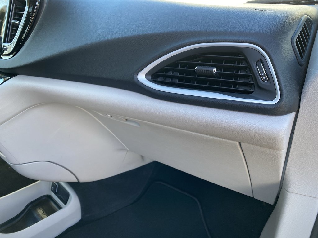 2024 Chrysler GRAND CARAVAN SXT | 7-Pass | Cam | HtdWheel | Warranty to 2029 in Saint John, New Brunswick - 34 - w1024h768px