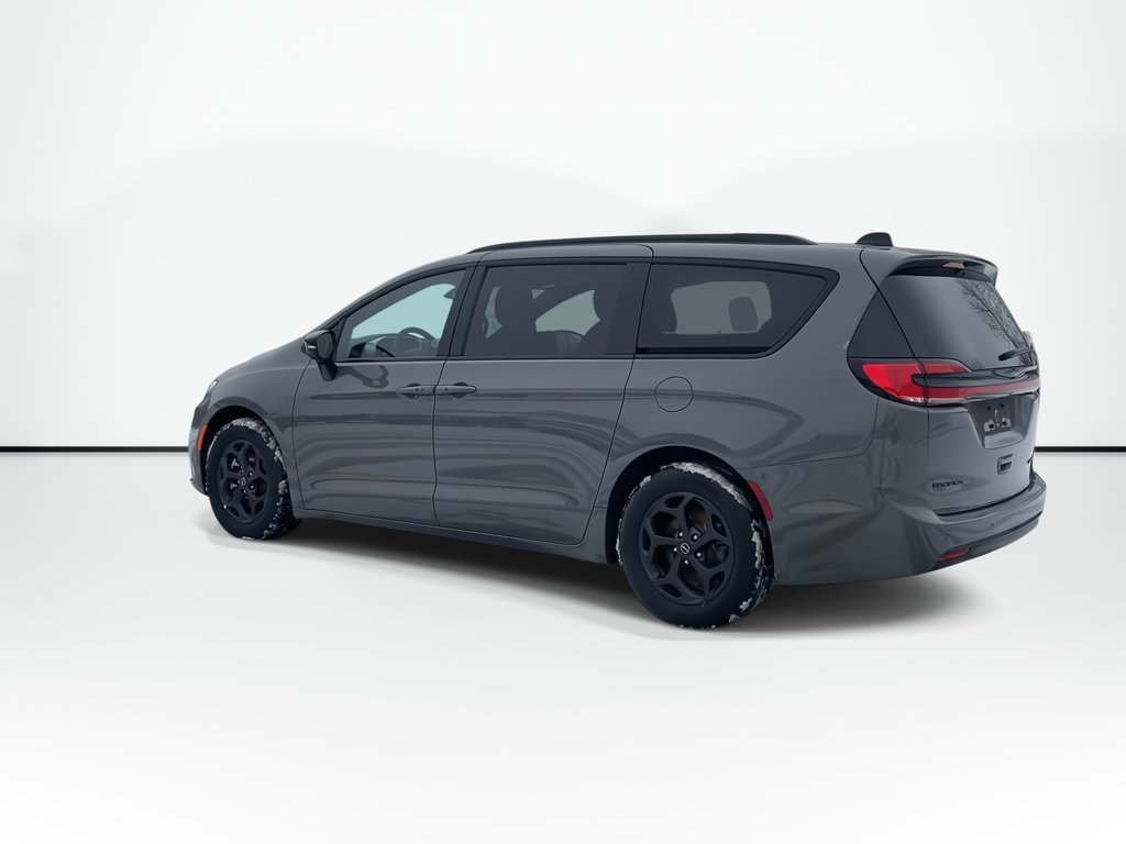2025 Chrysler Pacifica in Antigonish, Nova Scotia - 6 - w1024h768px