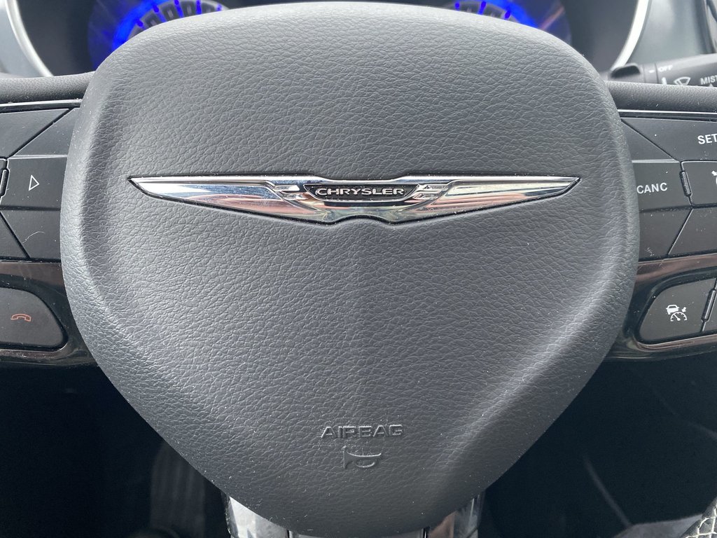 2025 Chrysler Pacifica in Antigonish, Nova Scotia - 15 - w1024h768px