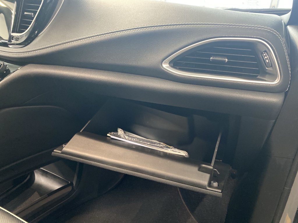 2025 Chrysler Pacifica in Antigonish, Nova Scotia - 34 - w1024h768px