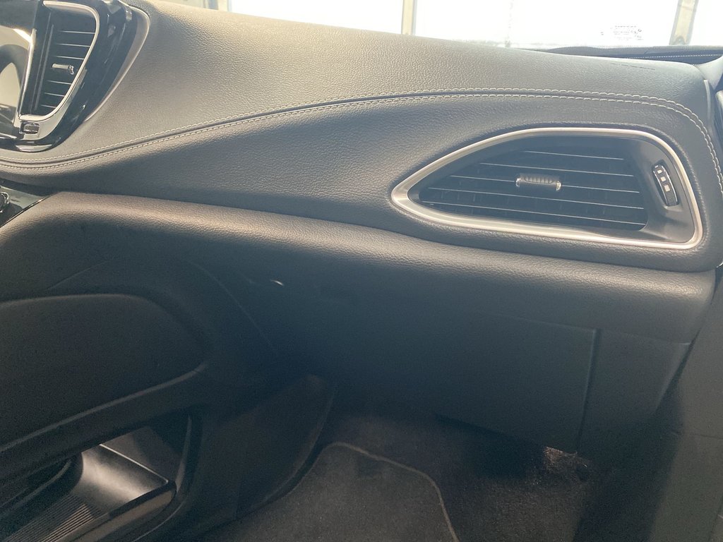 2025 Chrysler Pacifica in Antigonish, Nova Scotia - 35 - w1024h768px