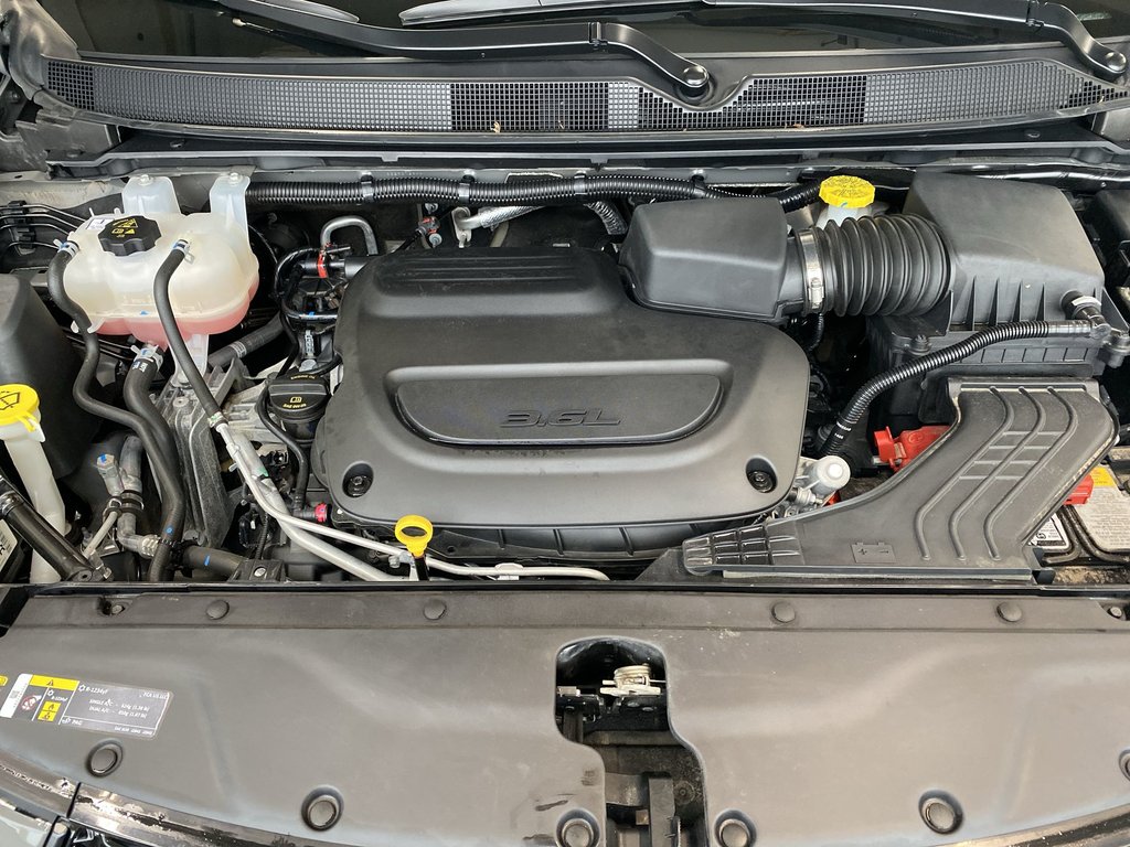 2025 Chrysler Pacifica in Antigonish, Nova Scotia - 37 - w1024h768px