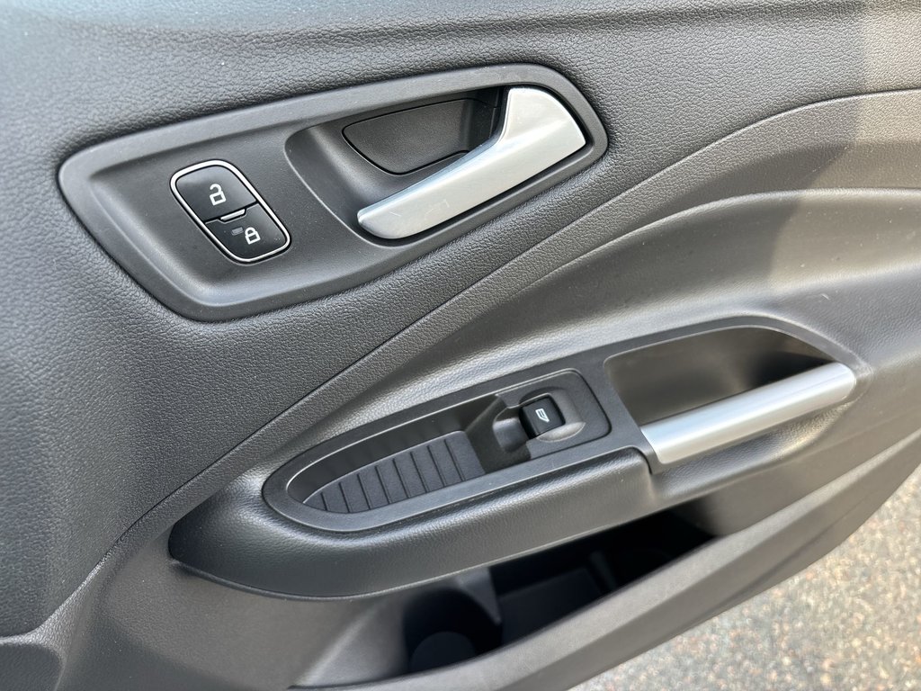 2018 Ford Escape SE | Cam | USB | Bluetooth | HtdSeats | Cruise in Saint John, New Brunswick - 35 - w1024h768px