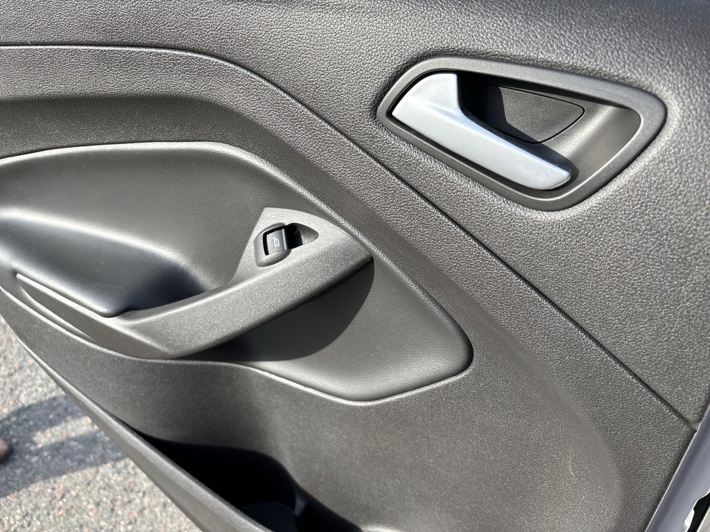 2018 Ford Escape SE | Cam | USB | Bluetooth | HtdSeats | Cruise in Saint John, New Brunswick - 28 - w1024h768px