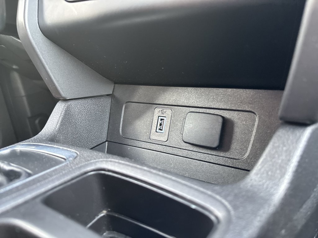 2018 Ford Escape SE | Cam | USB | Bluetooth | HtdSeats | Cruise in Saint John, New Brunswick - 24 - w1024h768px