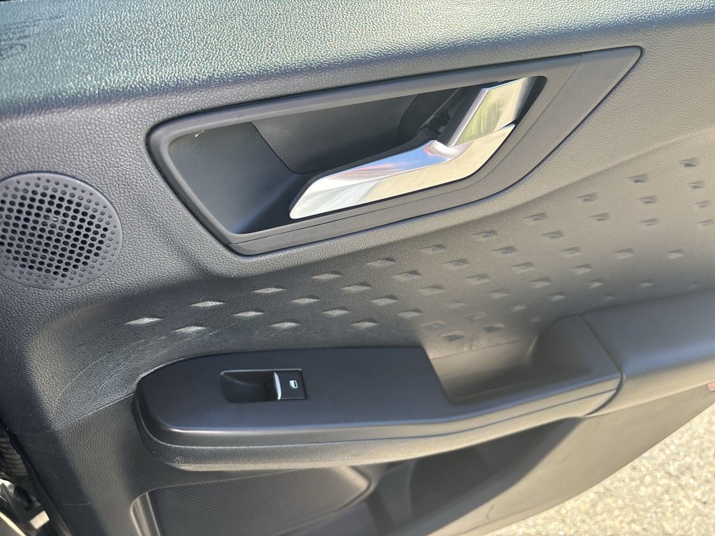 2020 Ford ESCAPE Titanium Hybrid | Leather | Nav | Cam | USB | in Saint John, New Brunswick - 31 - w1024h768px