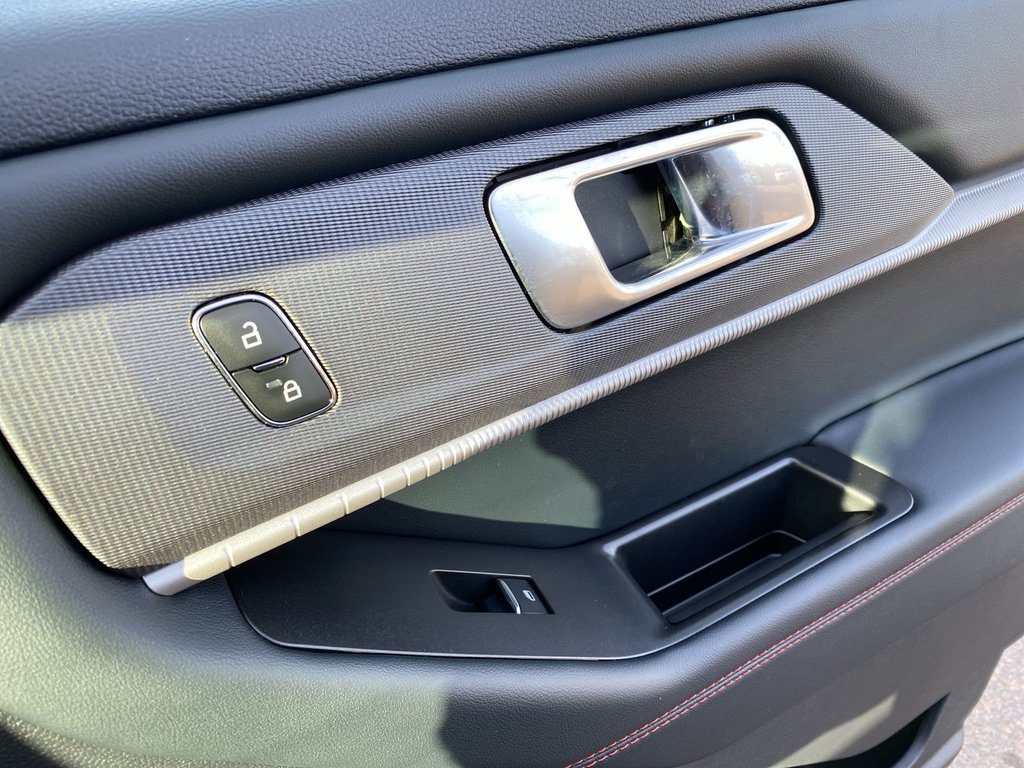 2025 Ford EXPLORER ST | Leather | 360°cam | 6Pass | Warranty to 2030 in Saint John, New Brunswick - 37 - w1024h768px