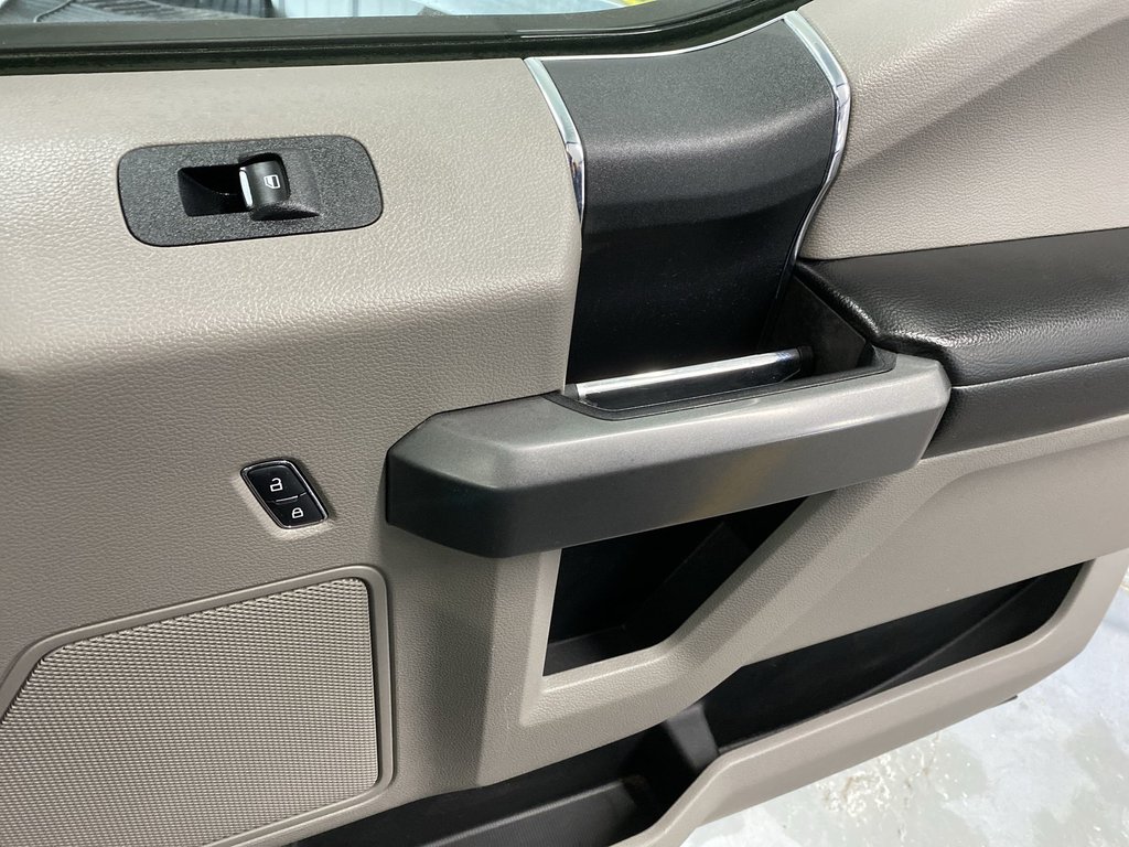 2015 Ford F-150 XLT | A/C | Cruise | Cam | 4WD in Saint John, New Brunswick - 36 - w1024h768px