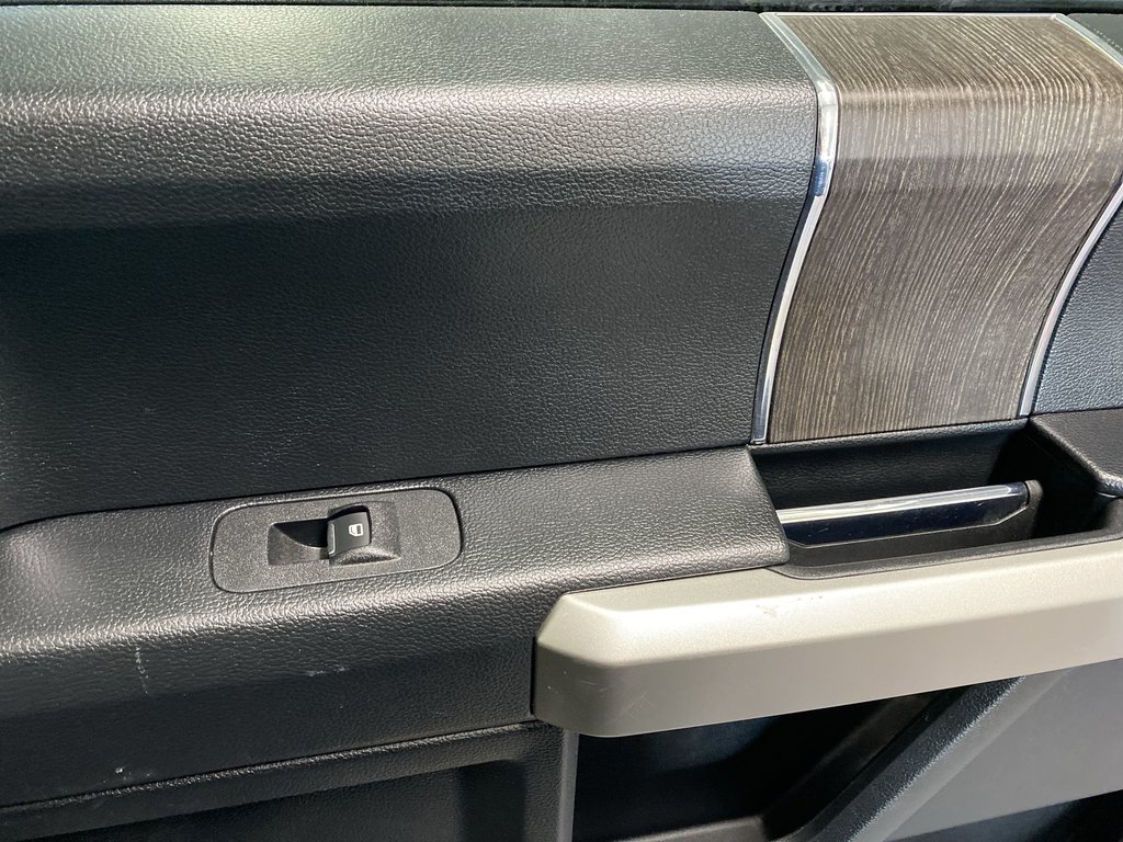 2020 Ford F-350 SRW LARIAT | Diesel | Leather | Cam | HtdMirror in Saint John, New Brunswick - 32 - w1024h768px