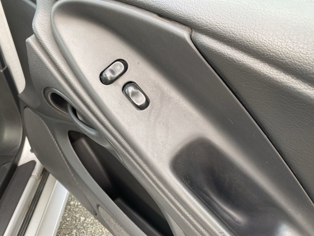 2003 Ford MUSTANG in Antigonish, Nova Scotia - 30 - w1024h768px