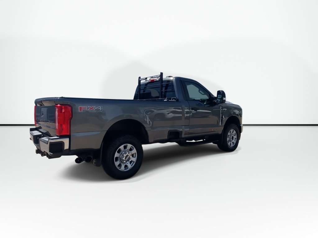 Ford SUPER DUTY F-350 SRW XLT 2023 à Saint John, Nouveau-Brunswick - 8 - w1024h768px