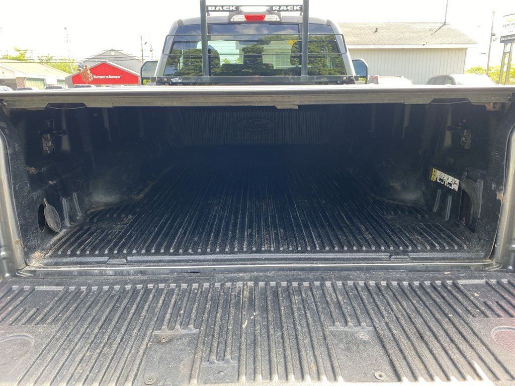 Ford SUPER DUTY F-350 SRW XLT 2023 à Saint John, Nouveau-Brunswick - 27 - w1024h768px