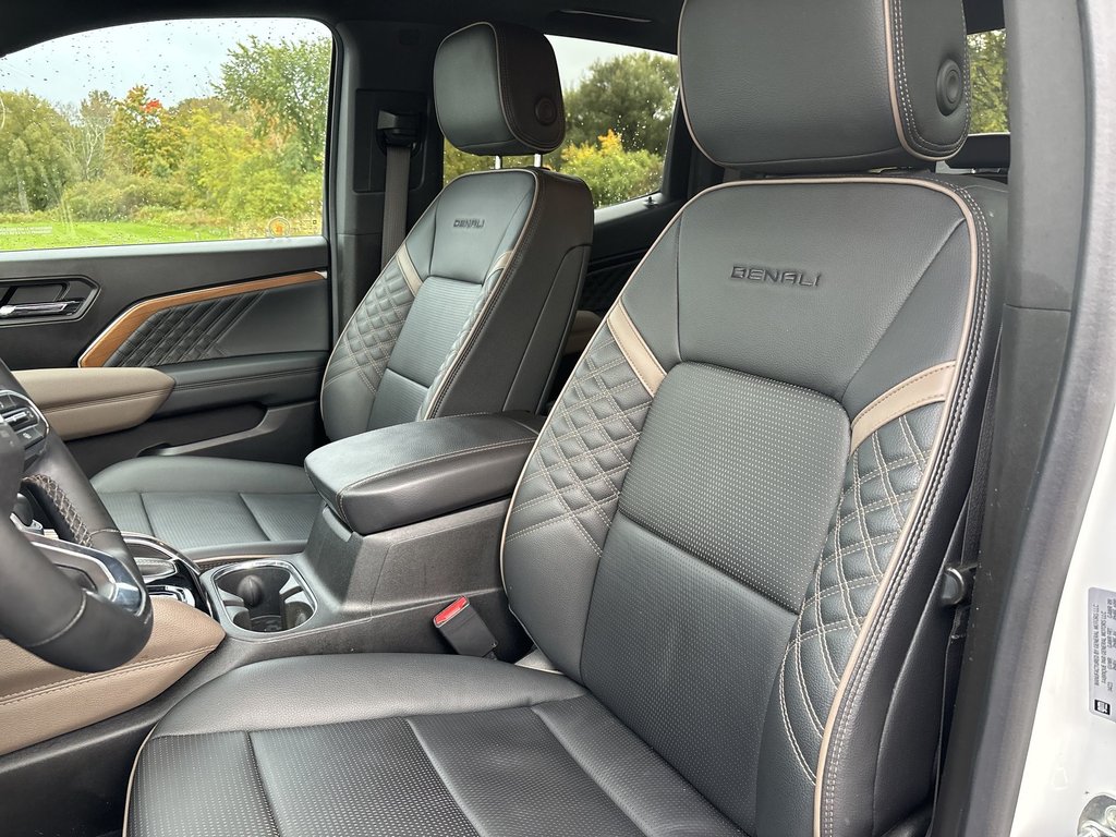 2023 GMC Canyon in Antigonish, Nova Scotia - 11 - w1024h768px