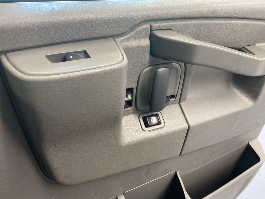 2020 GMC SAVANA CARGO VAN in Antigonish, Nova Scotia - 29 - w1024h768px
