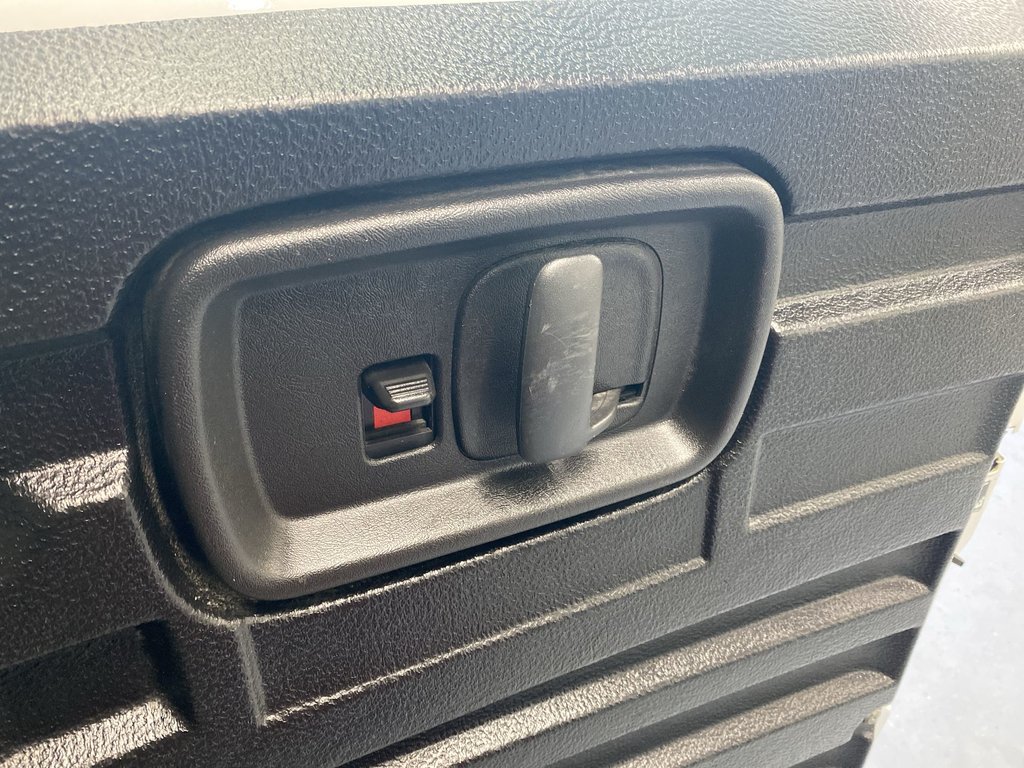 2020 GMC SAVANA CARGO VAN in Antigonish, Nova Scotia - 25 - w1024h768px