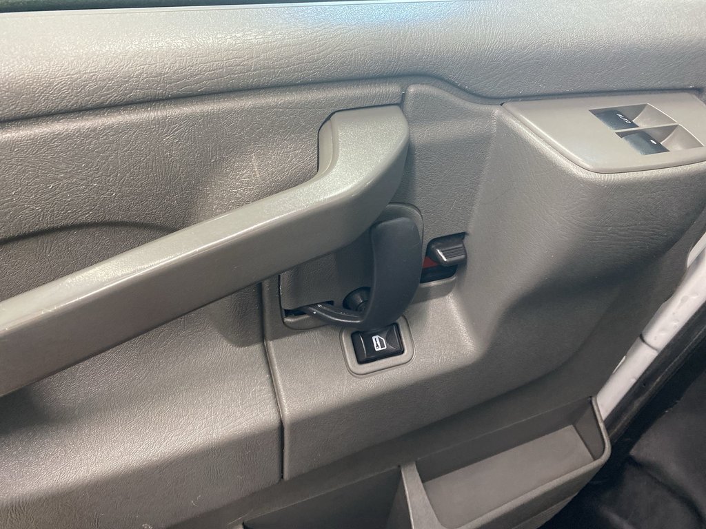 2020 GMC SAVANA CARGO VAN in Antigonish, Nova Scotia - 12 - w1024h768px