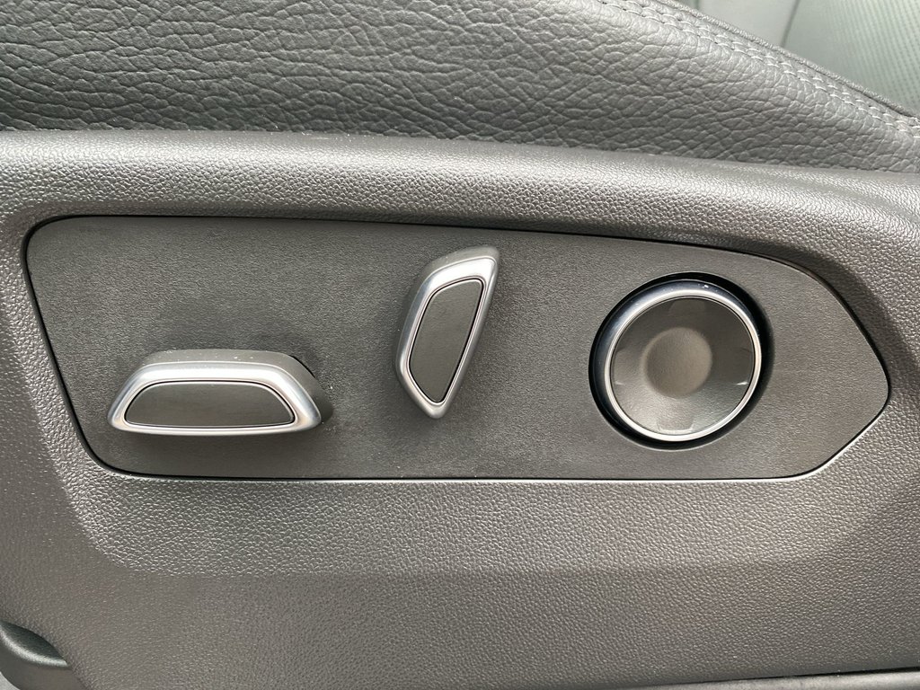 GMC SIERRA 2500 HD Denali | Diesel | SunRoof | Cam | Warranty to 2030 2025 à Saint John, Nouveau-Brunswick - 12 - w1024h768px