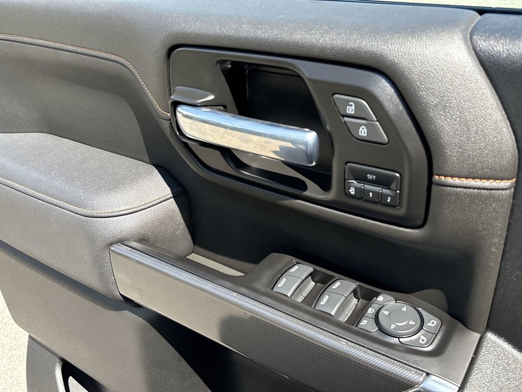 2022 GMC SIERRA 2500 HD AT4 | Leather Roof | Nav | in Saint John, New Brunswick - 13 - w1024h768px