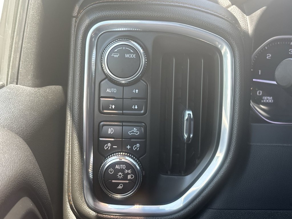 2022 GMC SIERRA 2500 HD AT4 | Leather Roof | Nav | in Saint John, New Brunswick - 19 - w1024h768px