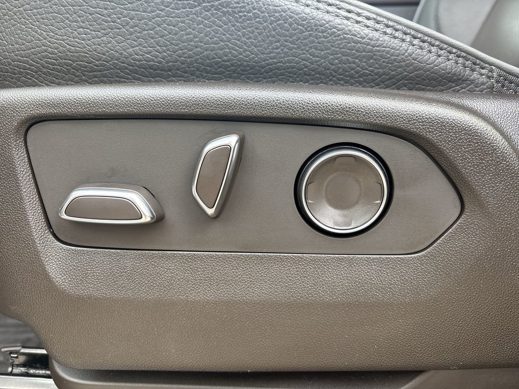 2024 GMC Sierra 2500 Denali 4WD Crew in Antigonish, Nova Scotia - 12 - w1024h768px