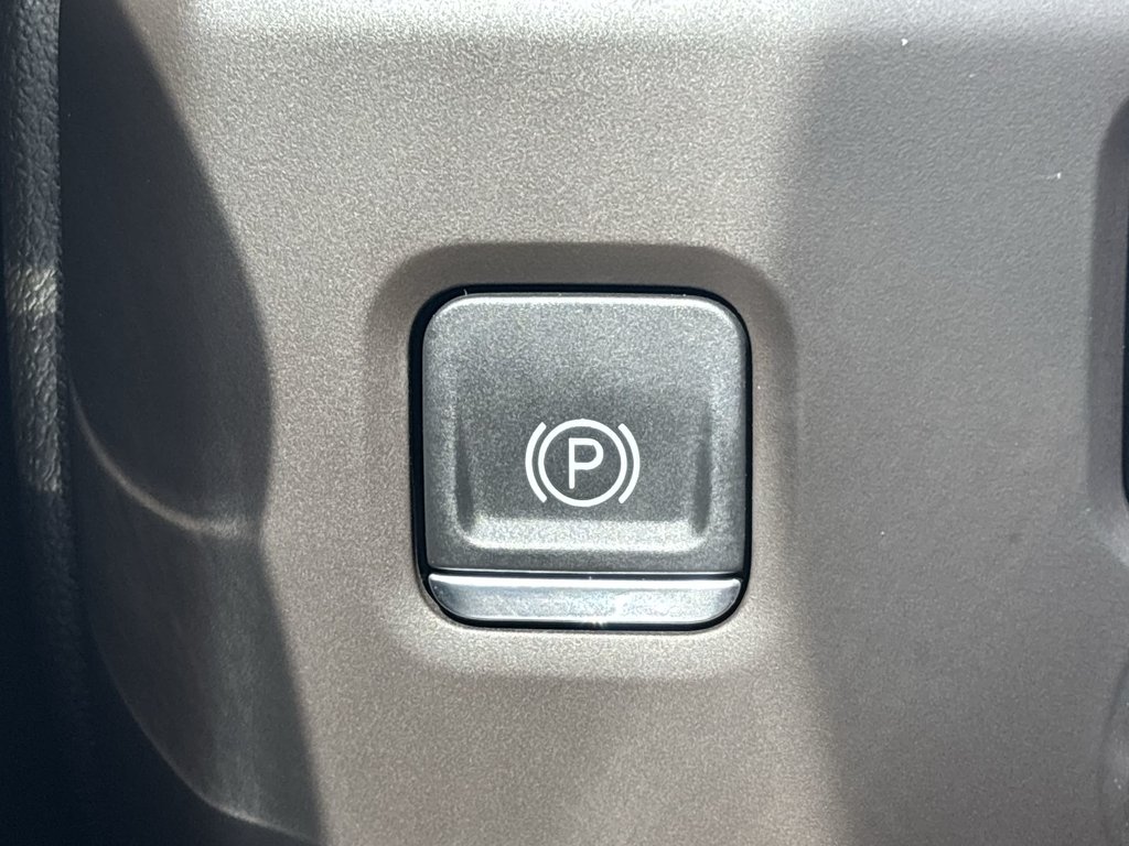 2024 GMC Sierra 2500 Denali 4WD Crew in Antigonish, Nova Scotia - 26 - w1024h768px
